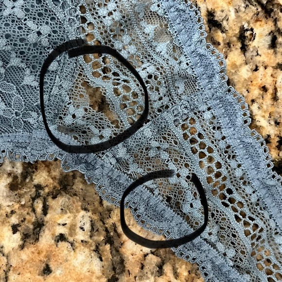 Victoria's Secret Blue Lace Halter Bralette Triangle Top Festival Lingerie XS - Picture 10 of 11